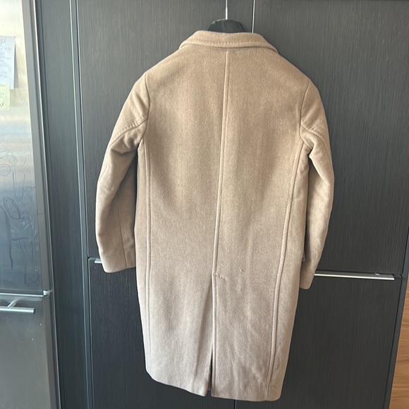 Aritzia wool coat - Picture 5 of 9